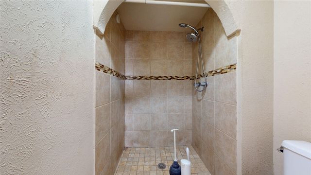 3317 S Edelweiss Drive, Grand Prairie, TX 75052