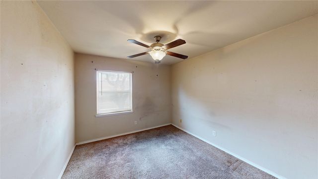 3317 S Edelweiss Drive, Grand Prairie, TX 75052