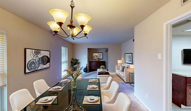 3317 S Edelweiss Drive, Grand Prairie, TX 75052