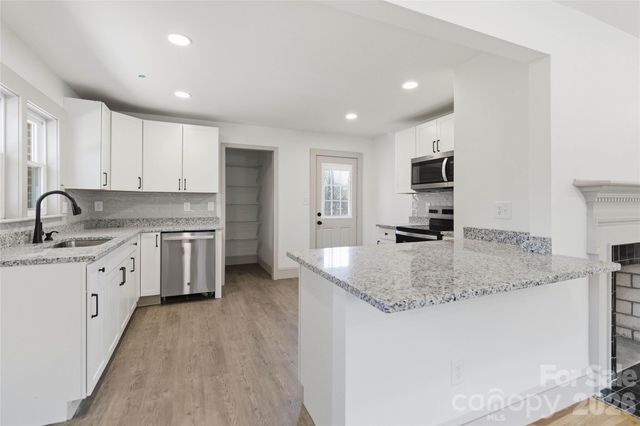 3609 Eastway Drive, Charlotte, NC 28205