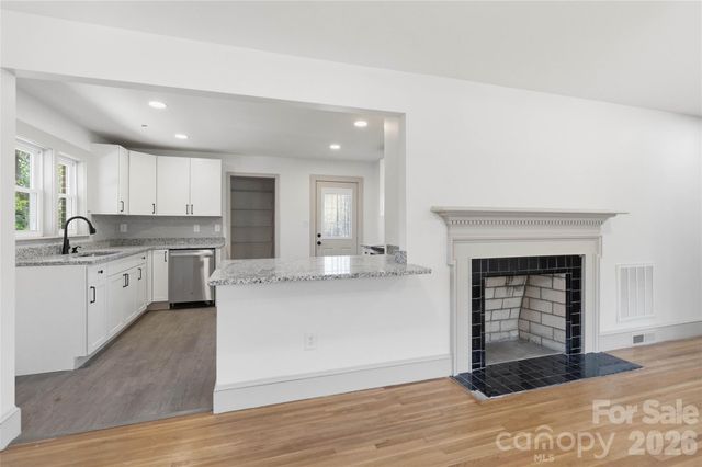 3609 Eastway Drive, Charlotte, NC 28205