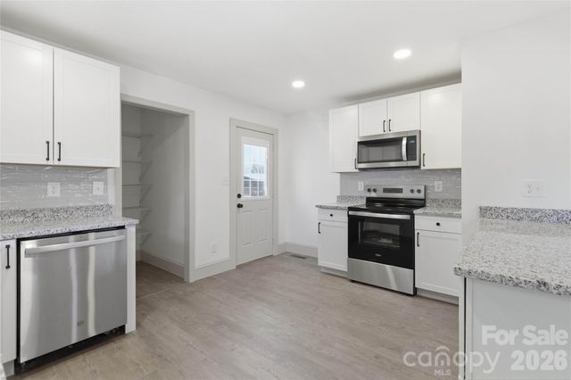 3609 Eastway Drive, Charlotte, NC 28205