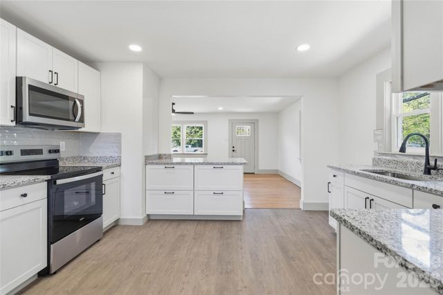 3609 Eastway Drive, Charlotte, NC 28205