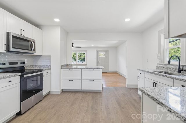 3609 Eastway Drive, Charlotte, NC 28205