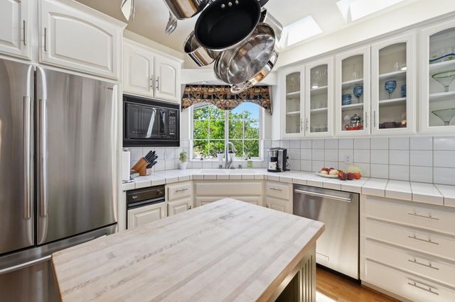 9250 Upper Valley Road, Auburn, CA 95602