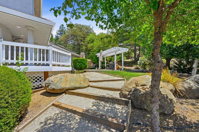 9250 Upper Valley Road, Auburn, CA 95602