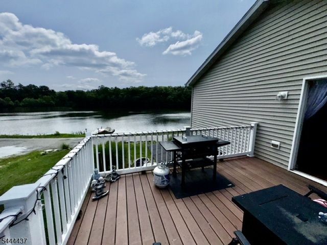 106 Starlight Rd, West Milford Twp., NJ 07480