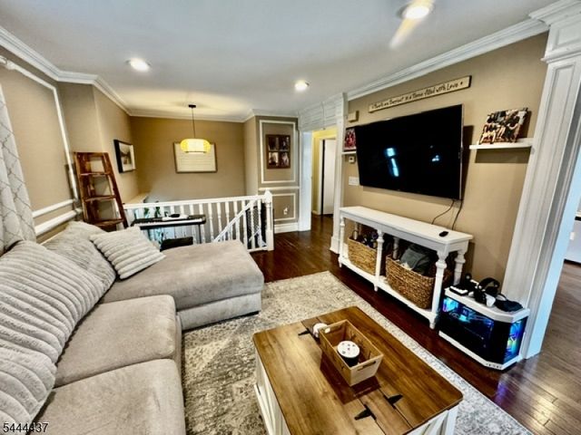 106 Starlight Rd, West Milford Twp., NJ 07480