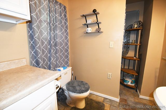 100220 Highway 100, Gore, OK 74435