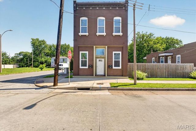 125 W Steins Street, St Louis, MO 63111