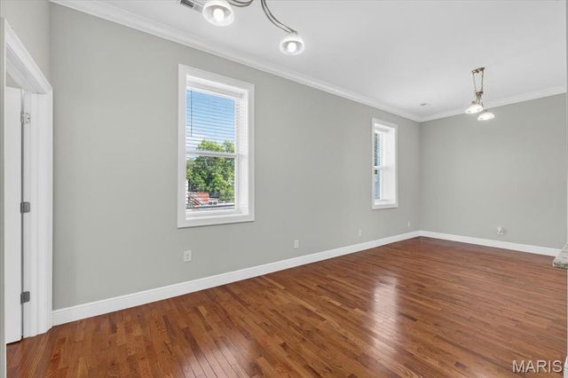 125 W Steins Street, St Louis, MO 63111