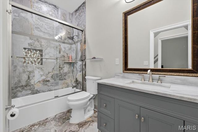 125 W Steins Street, St Louis, MO 63111