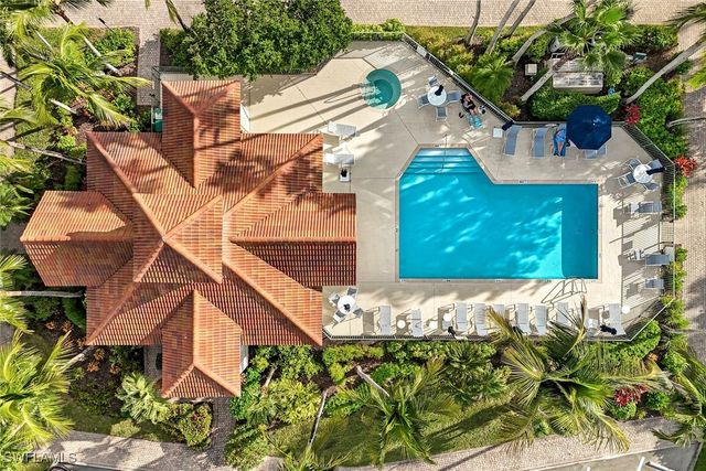 6009 Trophy DR 802, Naples, FL 34110