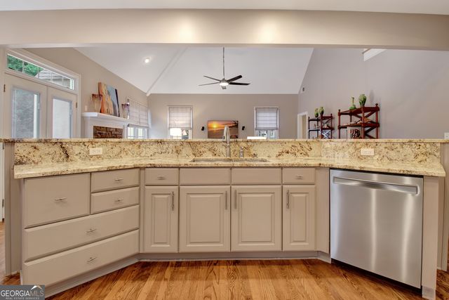 1600 Pembrook Court, Peachtree City, GA 30269