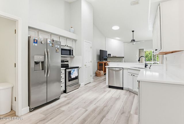 5424 Frederick Lake Drive, Port Orange, FL 32128
