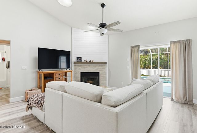5424 Frederick Lake Drive, Port Orange, FL 32128