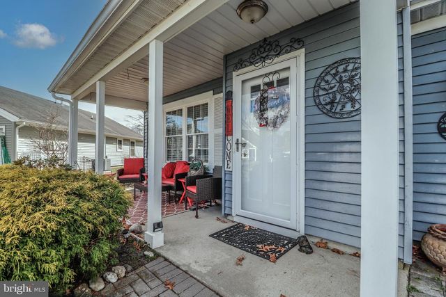 11 POPLAR CT, Barnegat, NJ 08005