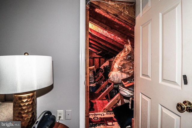 11 POPLAR CT, Barnegat, NJ 08005