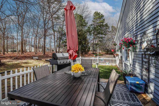 11 POPLAR CT, Barnegat, NJ 08005