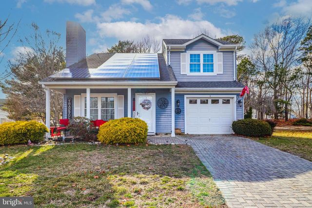 11 POPLAR CT, Barnegat, NJ 08005