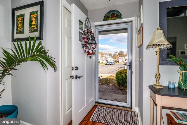 11 POPLAR CT, Barnegat, NJ 08005