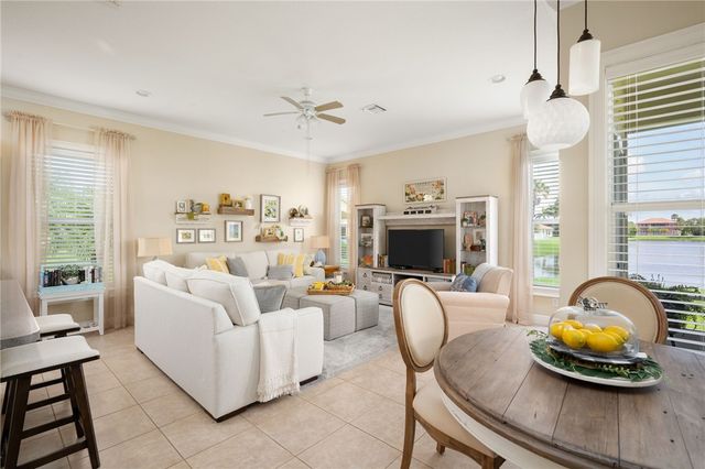 5200 Topaz Lane SW, Vero Beach, FL 32968