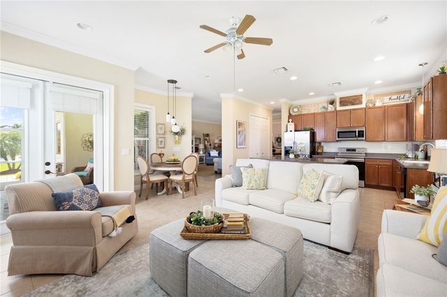 5200 Topaz Lane SW, Vero Beach, FL 32968