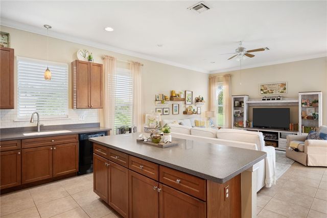 5200 Topaz Lane SW, Vero Beach, FL 32968