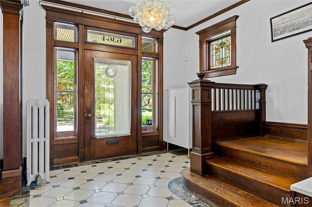 6364 Washington Avenue, University City, MO 63130