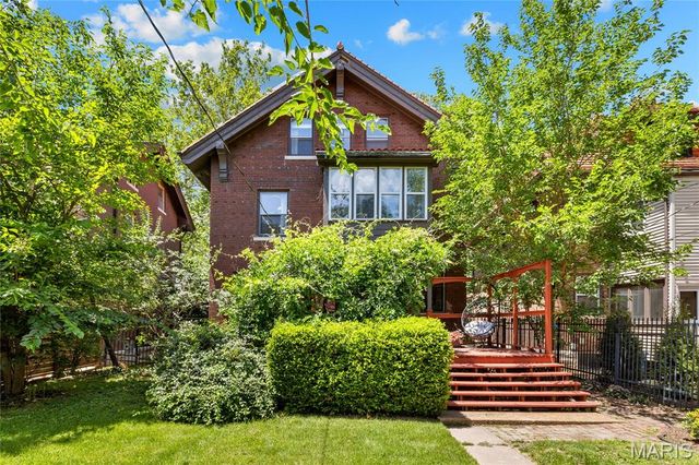 6364 Washington Avenue, University City, MO 63130
