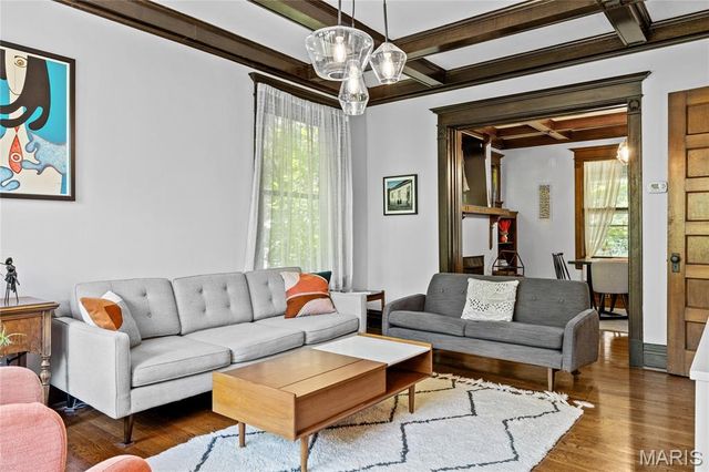 6364 Washington Avenue, University City, MO 63130