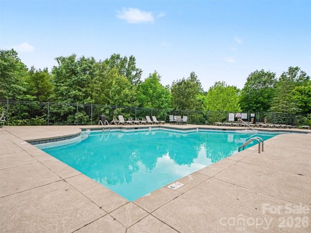 9639 Turning Wheel Drive, Charlotte, NC 28214
