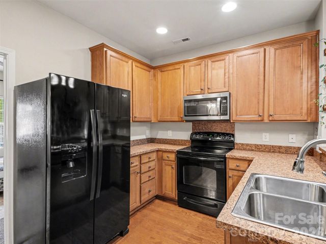 9639 Turning Wheel Drive, Charlotte, NC 28214
