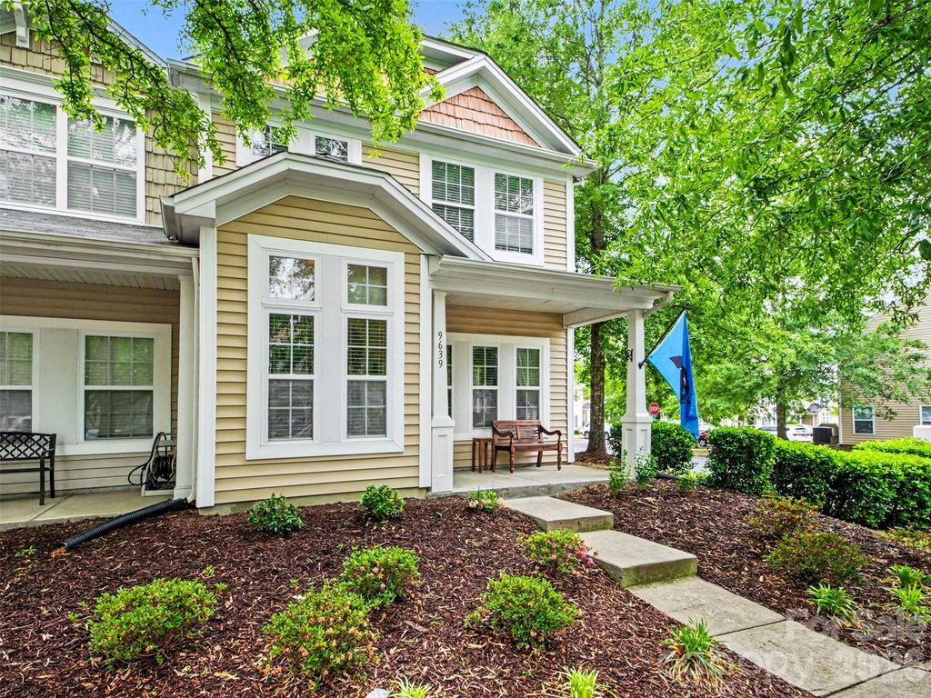 9639 Turning Wheel Drive, Charlotte, NC 28214