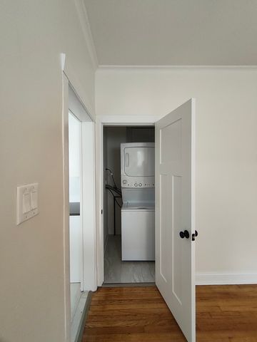 1640 W Albion Avenue 2, Chicago, IL 60626