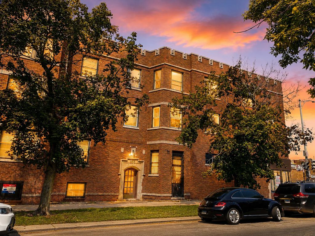 1640 W Albion Avenue 2, Chicago, IL 60626