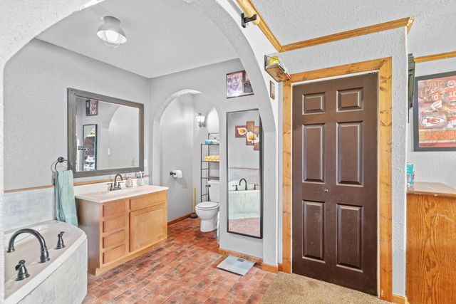 1498 Highway F, Mansfield, MO 65704