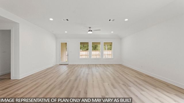1136 Skyline Trails Avenue, Conroe, TX 77303