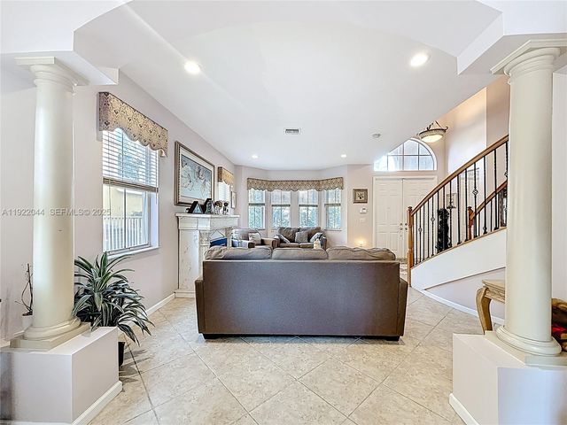 16918 SW 16th St, Pembroke Pines, FL 33027