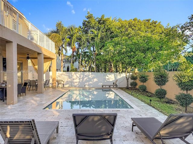 16918 SW 16th St, Pembroke Pines, FL 33027