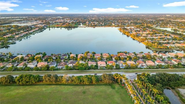 16918 SW 16th St, Pembroke Pines, FL 33027