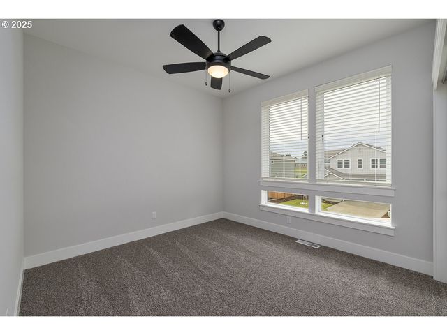 15217 Se TOWERS Ter, Milwaukie, OR 97267