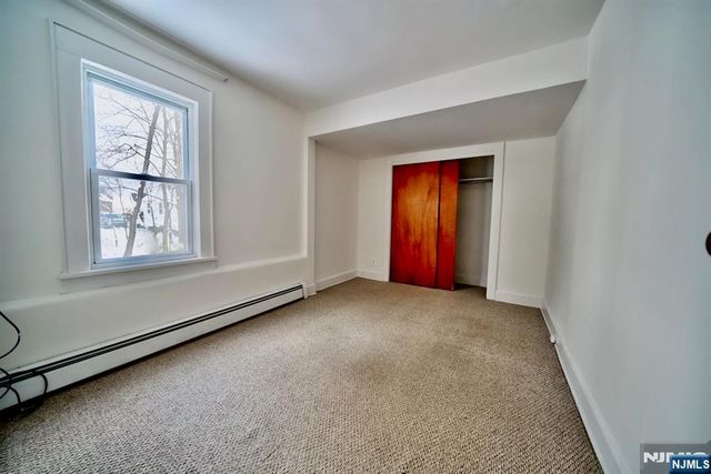 2 Lambert Street, Pompton Lakes, NJ 07442