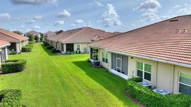 1064 QUAKER RIDGE LN, Davenport, FL 33896