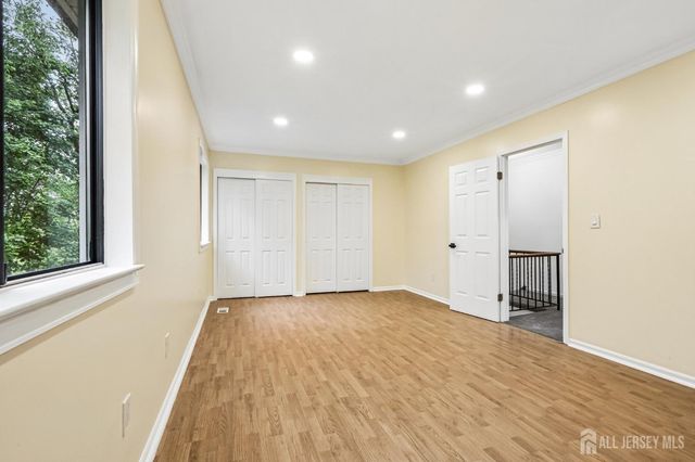 20 Palm Court, Edison, NJ 08820