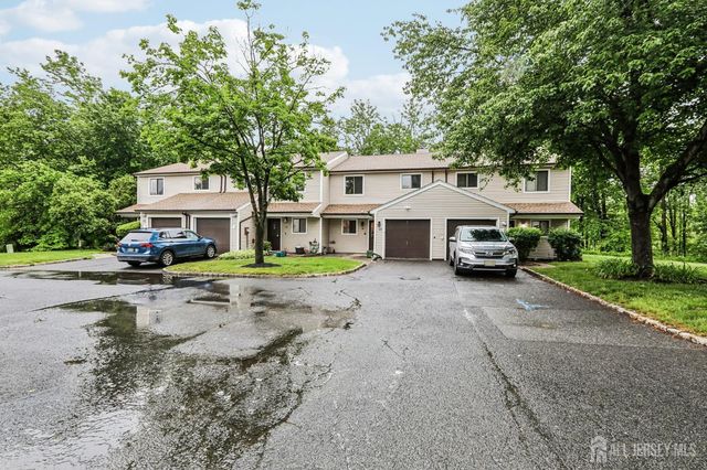 20 Palm Court, Edison, NJ 08820