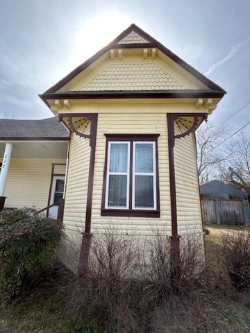 317 E Grand Street, Whitewright, TX 75491