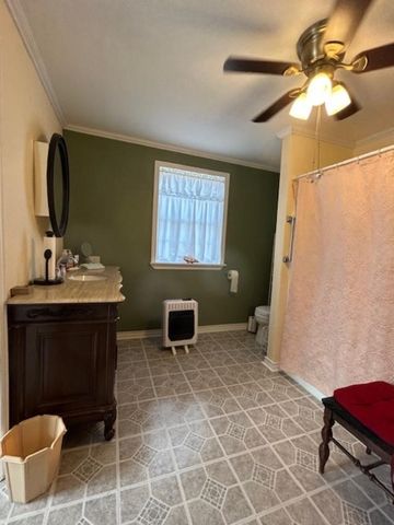 317 E Grand Street, Whitewright, TX 75491