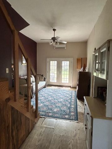 317 E Grand Street, Whitewright, TX 75491