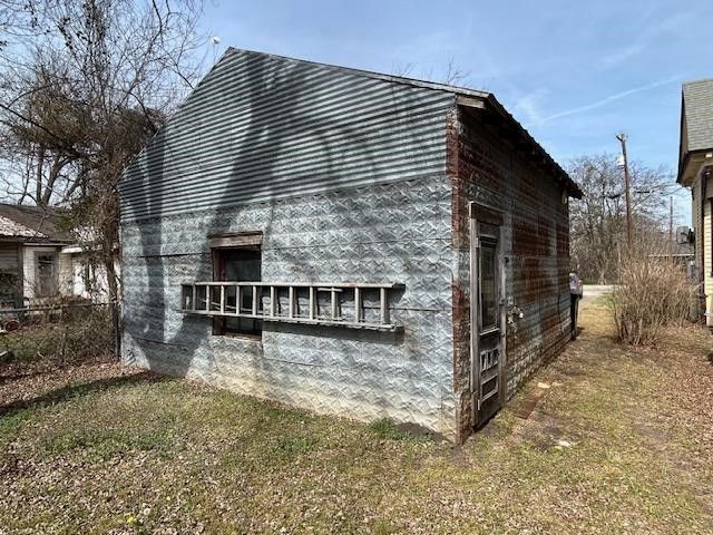 317 E Grand Street, Whitewright, TX 75491